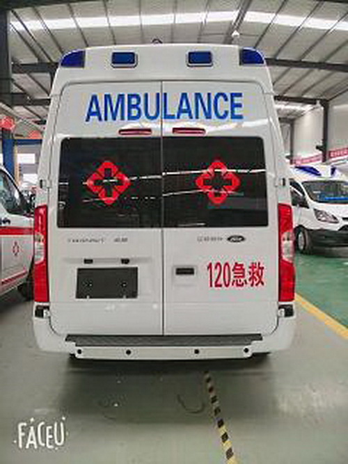 长沙出租救护车联系电话