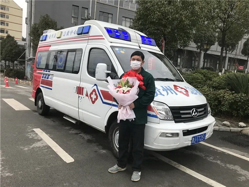长沙出租私人救护车联系电话