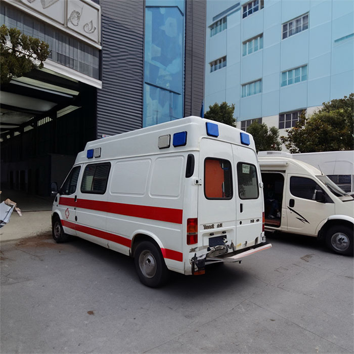 长沙出租急救车电话
