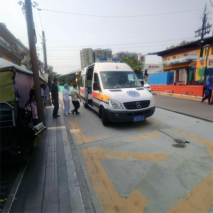 长沙租赁私人救护车电话号码
