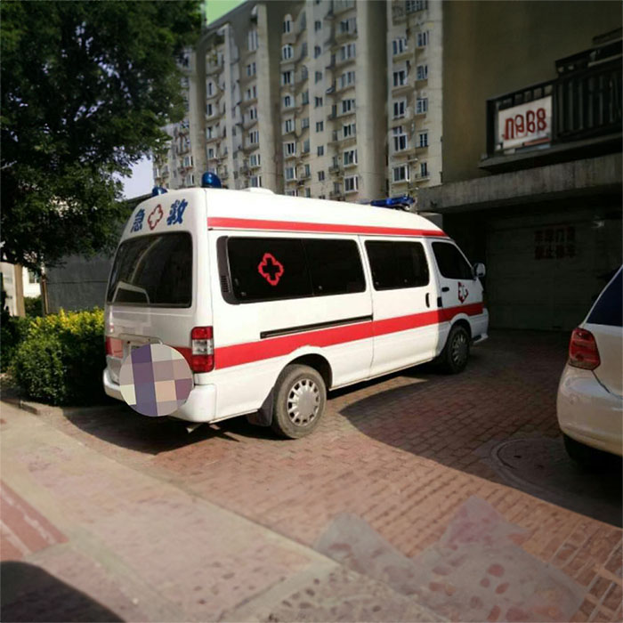 长沙出租私人救护车电话号码