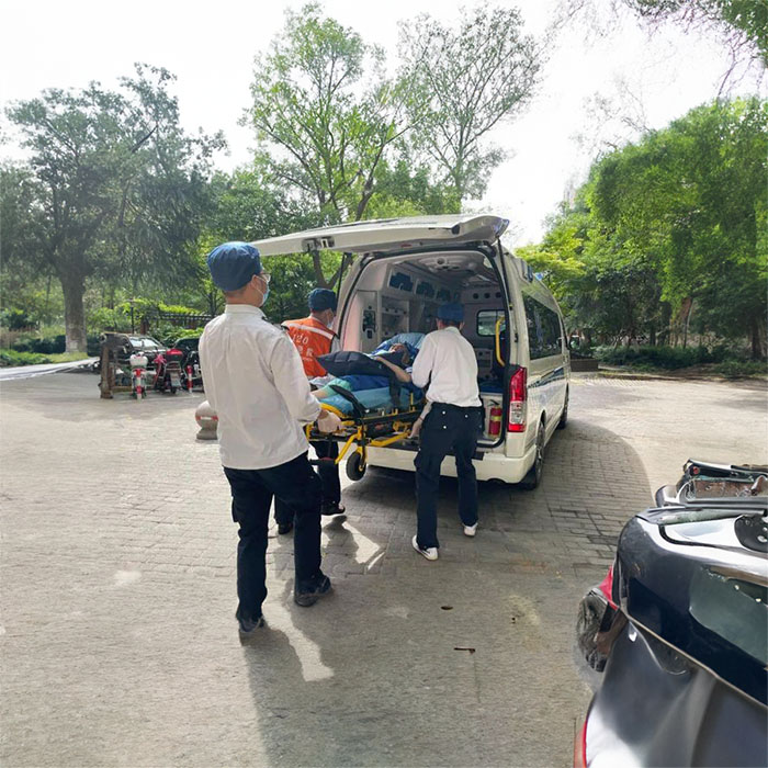 长沙租赁救护车电话号码