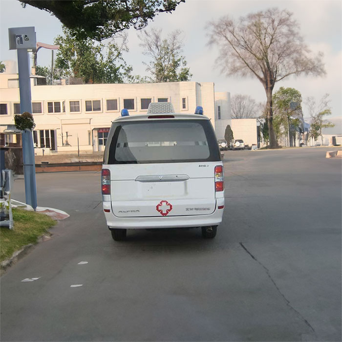 长沙出租救护车联系电话