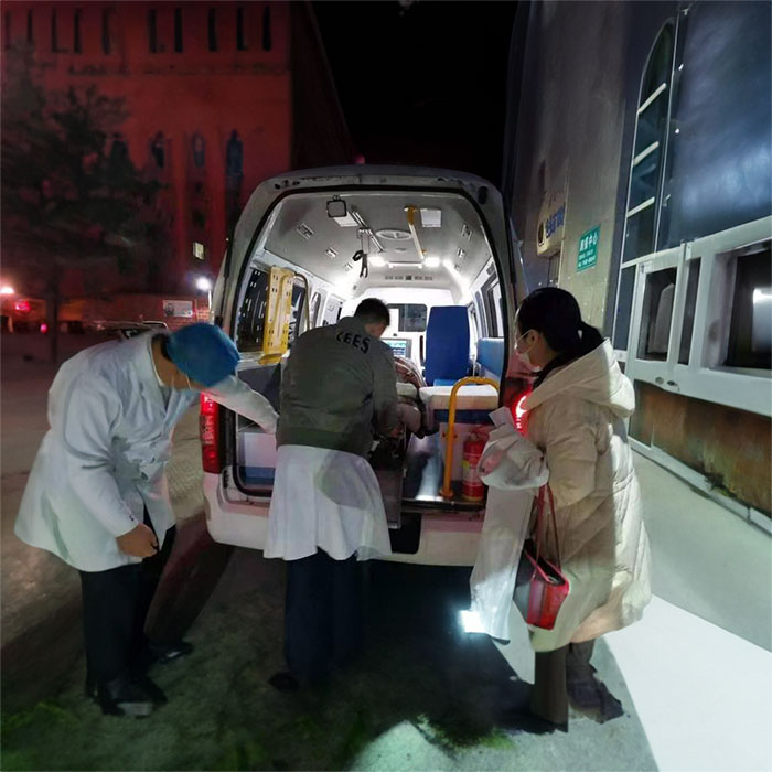 长沙租赁私人救护车电话