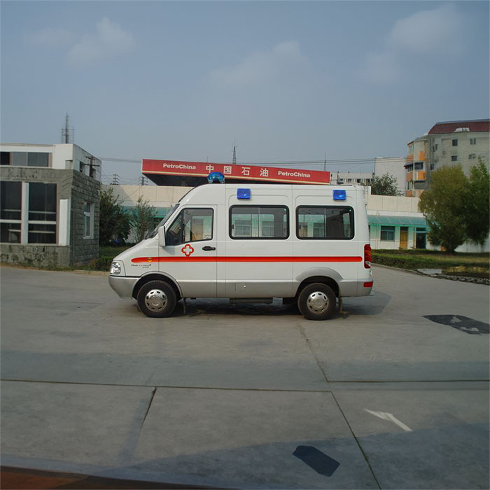 长沙租赁救护车电话号码