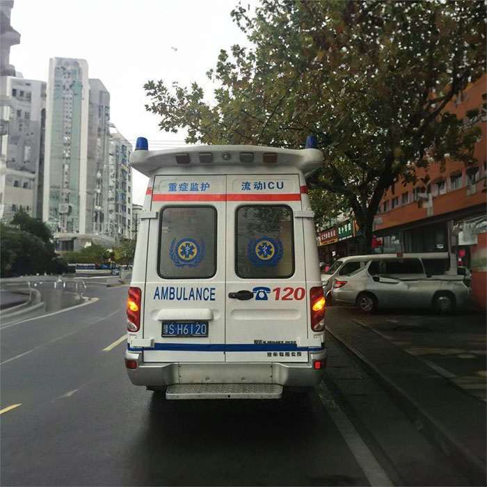 长沙租赁救护车联系方式