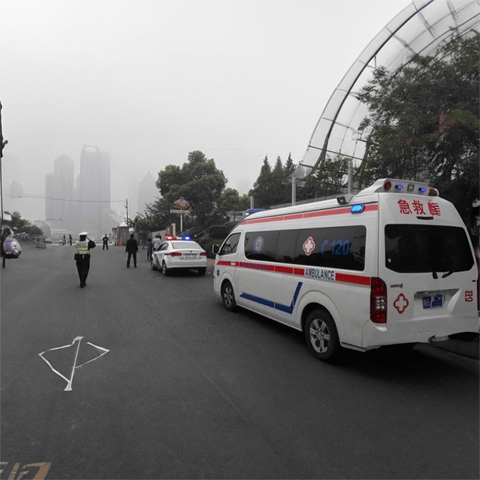 长沙租赁私人救护车联系电话