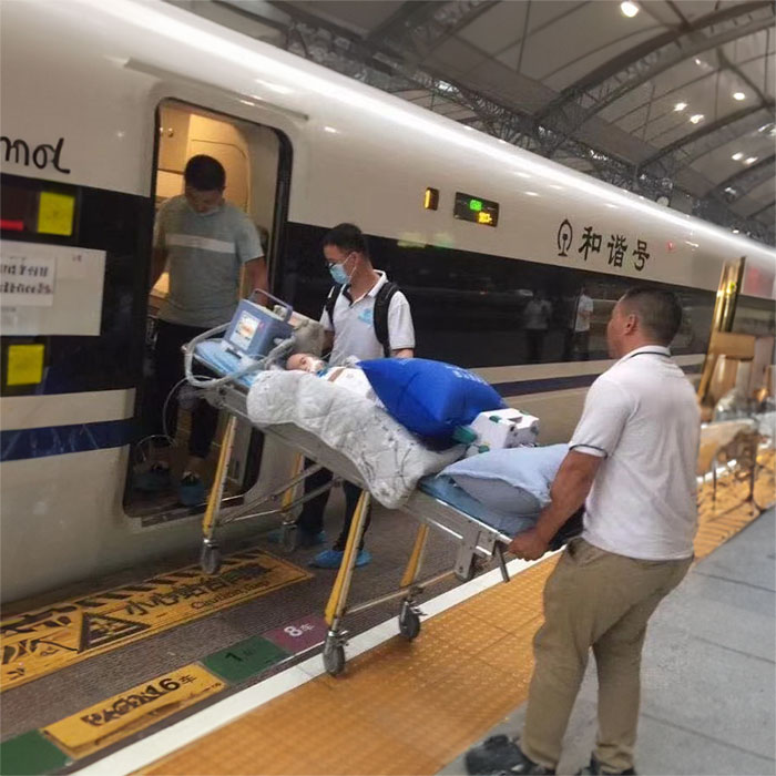 长沙租赁私人救护车联系电话
