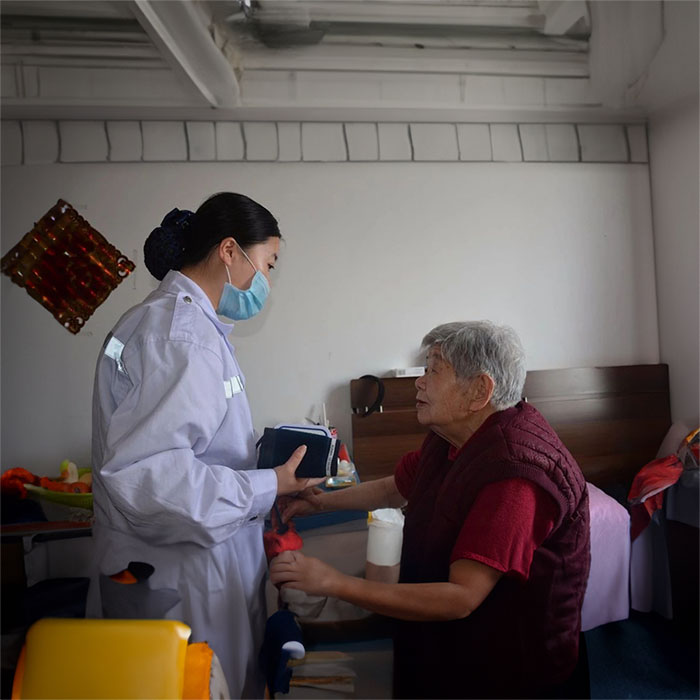 长沙租赁私人救护车电话