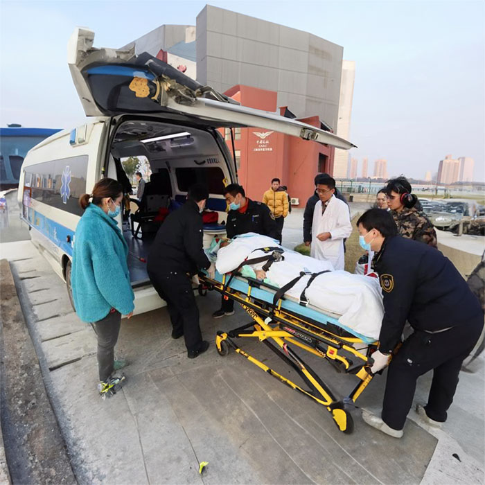 长沙租赁救护车电话