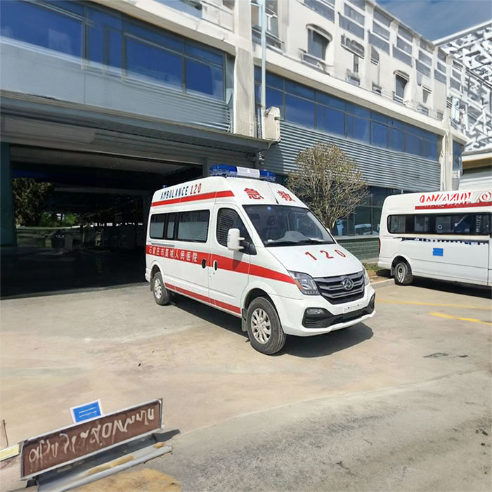 长沙出租救护车联系电话