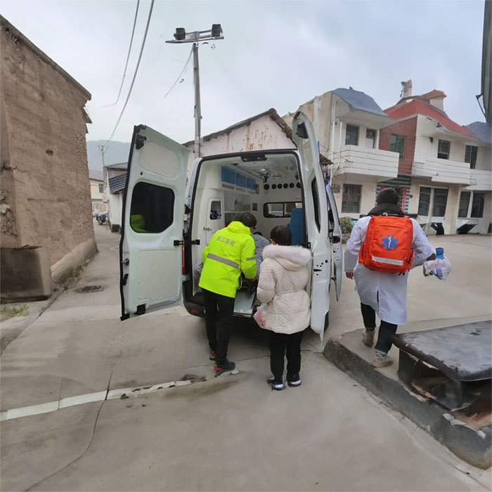 长沙出租私人救护车联系电话