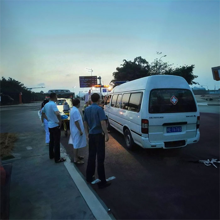 长沙出租私人救护车联系电话