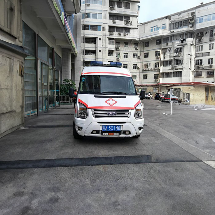 长沙租赁救护车电话