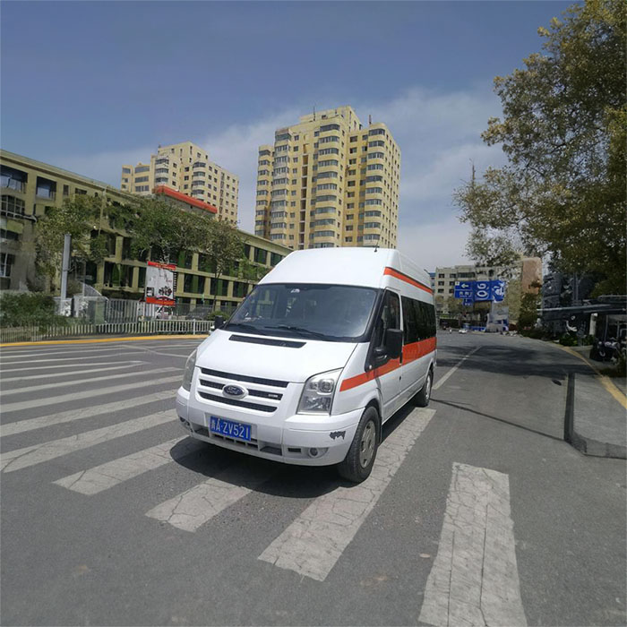 长沙租赁私人救护车联系电话