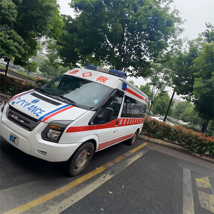 长沙出租急救车电话